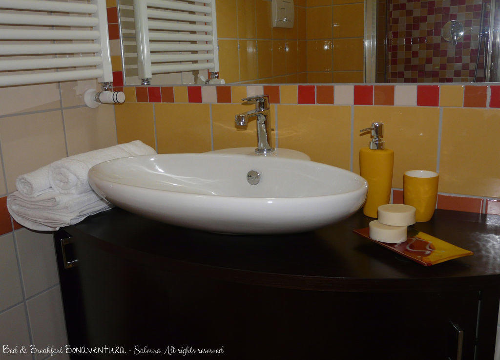Bed & Breakfast Bonaventura Salerno Phòng bức ảnh